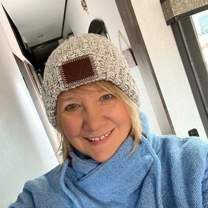 Meet your Posher, Stefanie